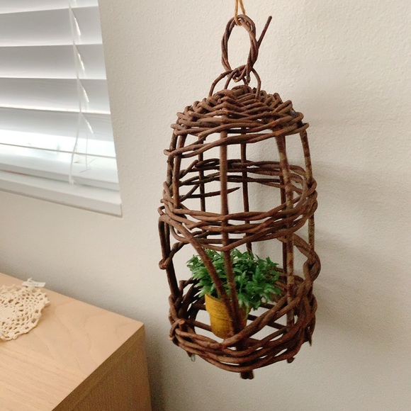 Anthropologie 3pcs grapevine wreath and woven storage basket / home decor - Picture 3 of 13